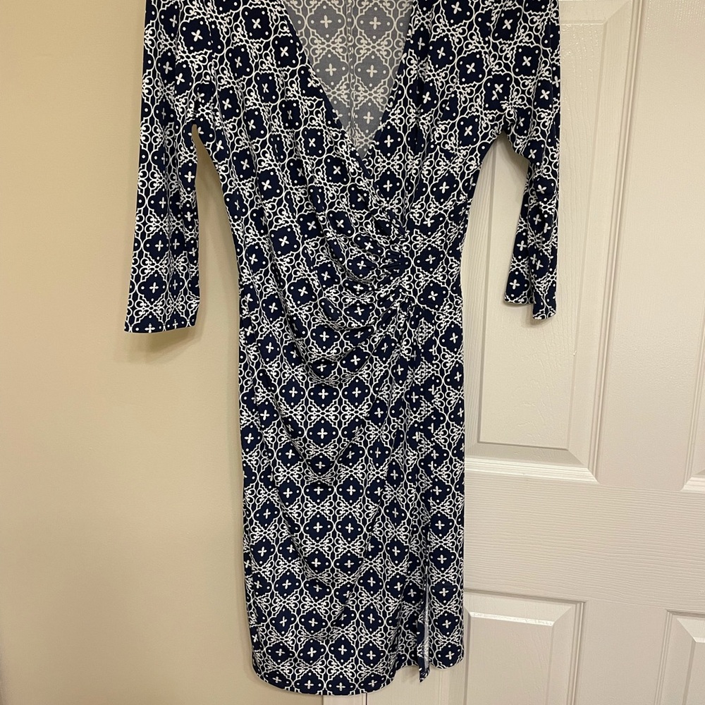 Laundry by design size 8 wrap dress
